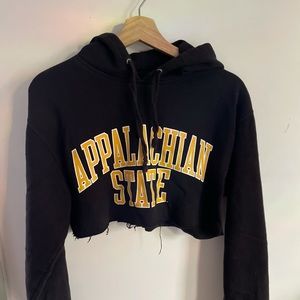Cropped hoodie